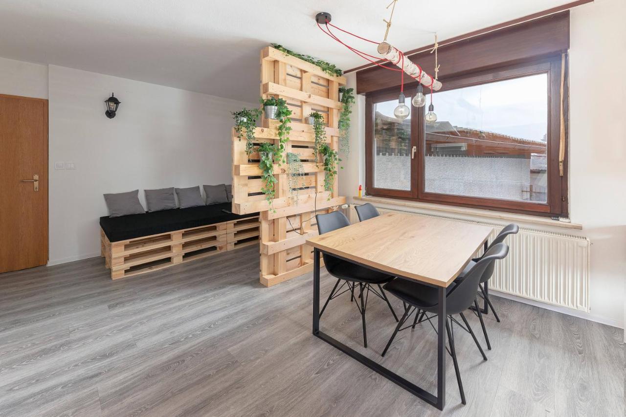 Apartma Vevce Appartement Ljubljana Buitenkant foto